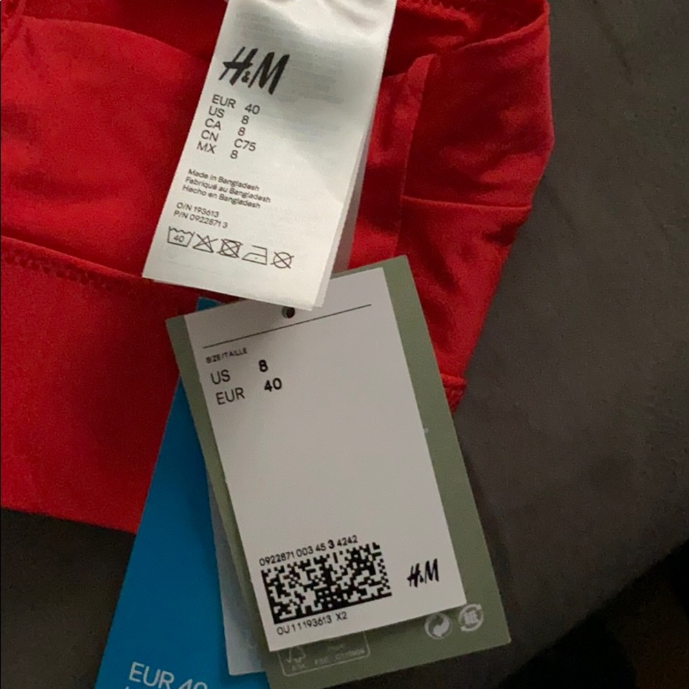 H&M Red Crisscross Bikini Top - Picture 4 of 4